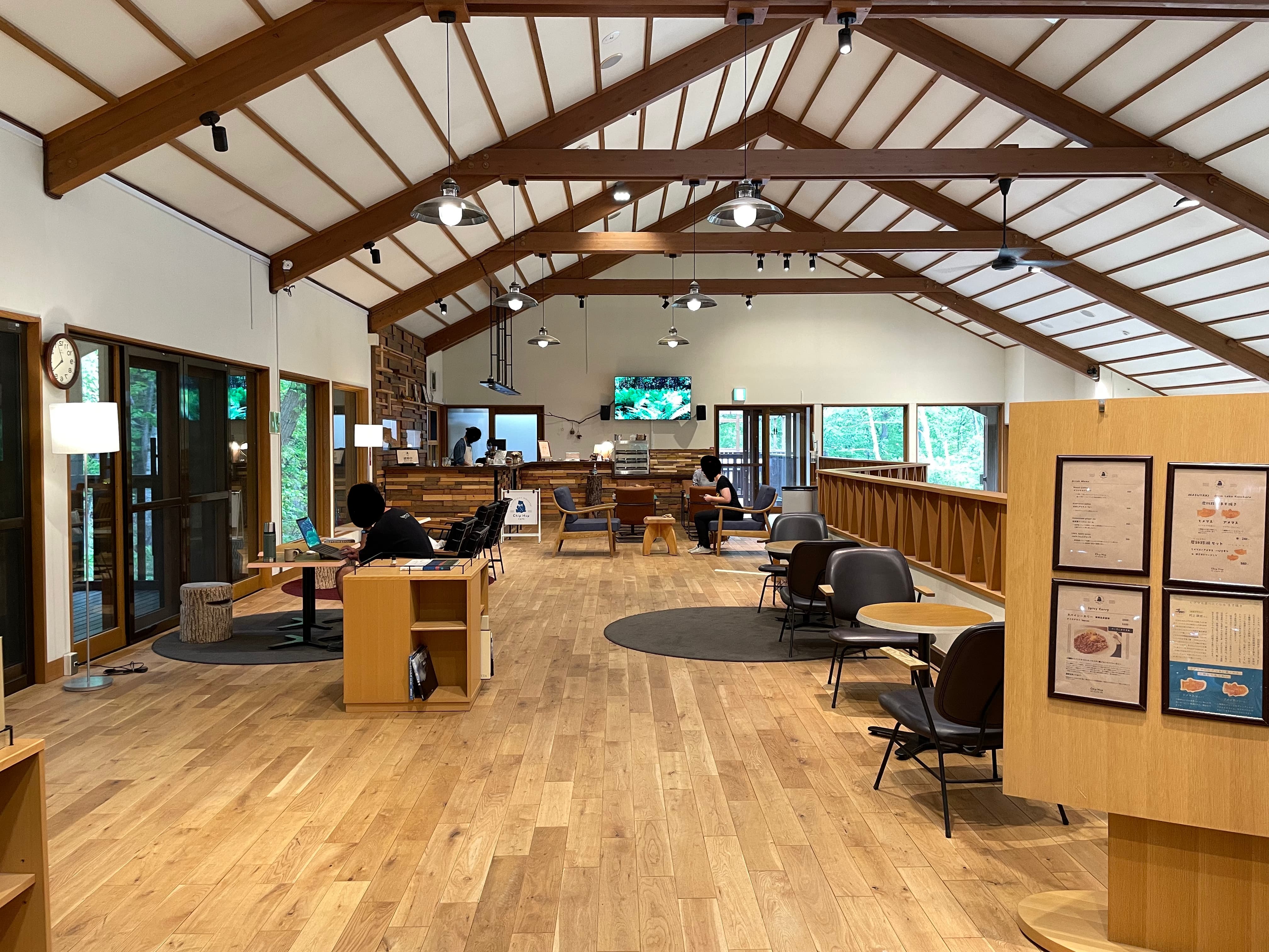 ムンビン Refuge カフェ限定 ラキドロ WHOSFANCAFE